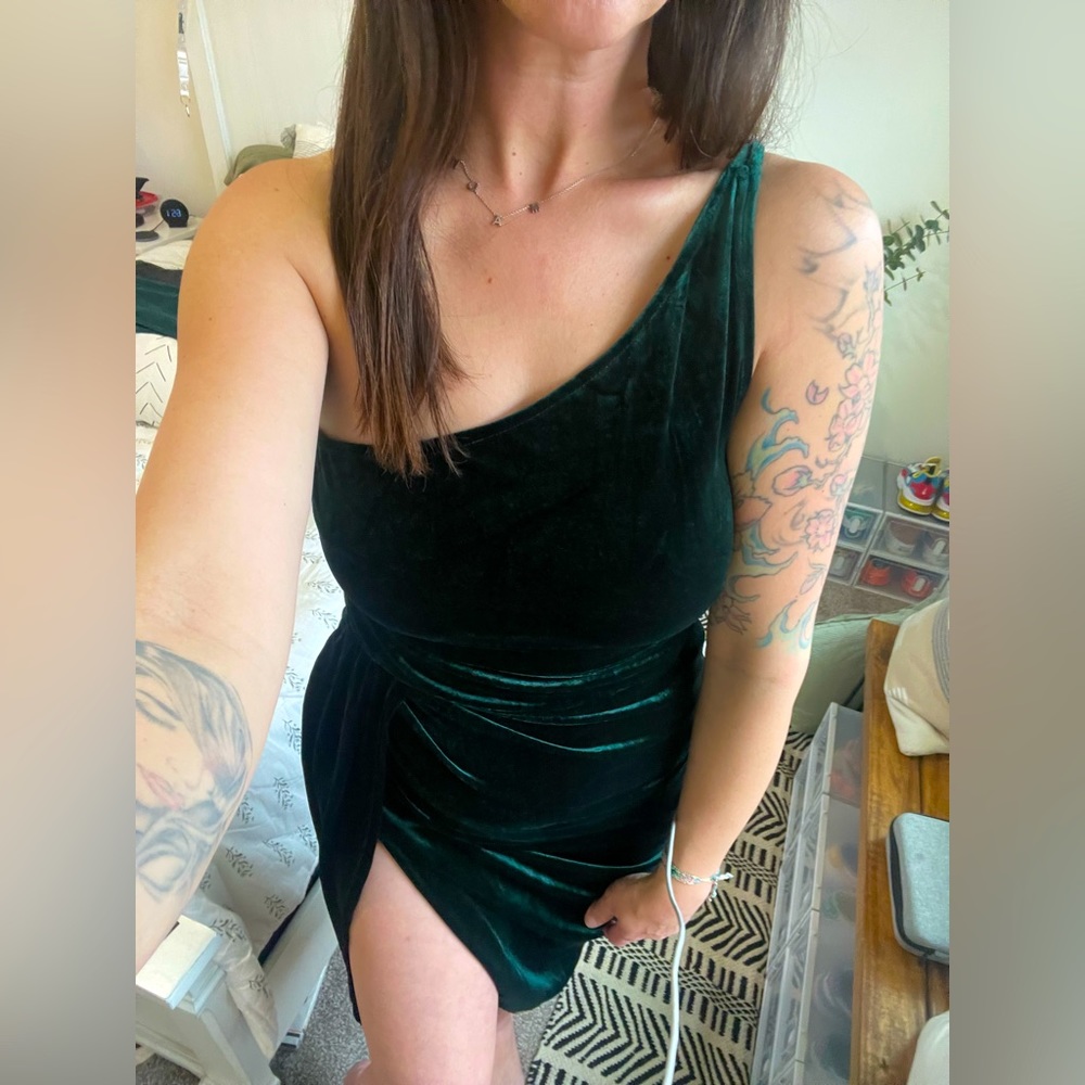 Wedding/Cocktail Dress. Velvet. Olive Green. Size L.
